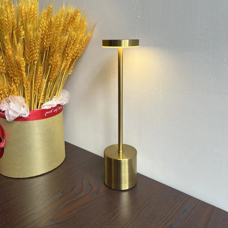Modern Aluminum Cordless LED Table Lamp